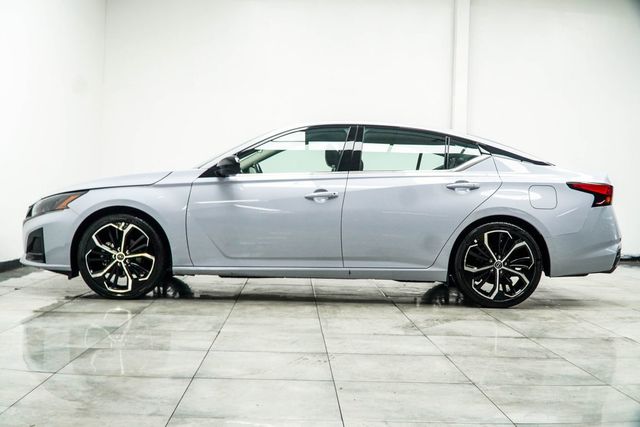 2024 Nissan Altima 2.5 SR Sedan - 23034808 - 8