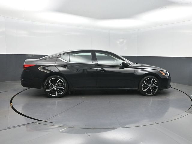2024 Nissan Altima 2.5 SR Sedan - 23062751 - 29