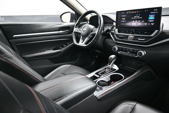 2024 Nissan Altima 2.5 SR Sedan - 23063130 - 14