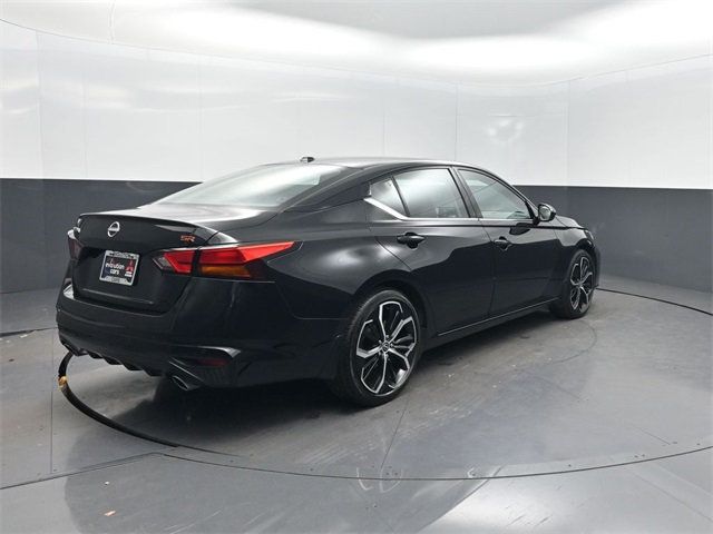 2024 Nissan Altima 2.5 SR Sedan - 22924882 - 32