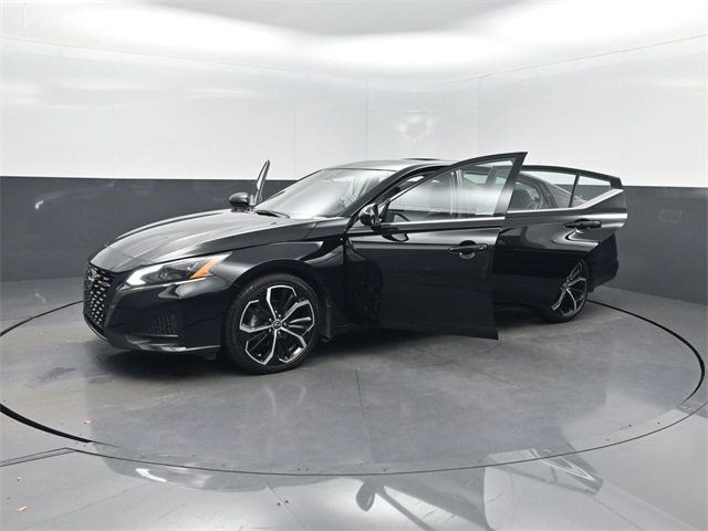 2024 Nissan Altima 2.5 SR Sedan - 22924882 - 36