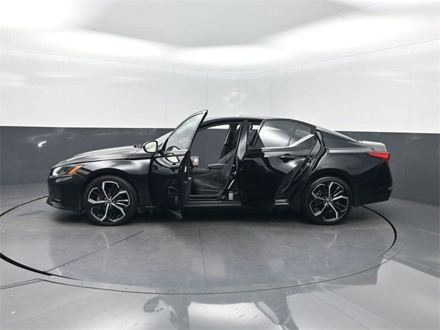 2024 Nissan Altima 2.5 SR Sedan - 22924882 - 39
