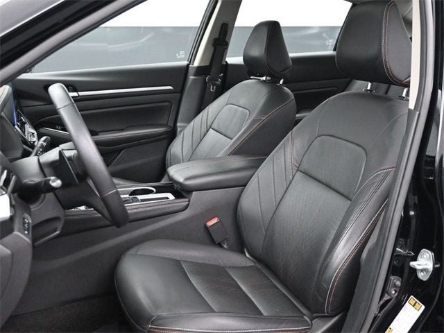 2024 Nissan Altima 2.5 SR Sedan - 22924882 - 5