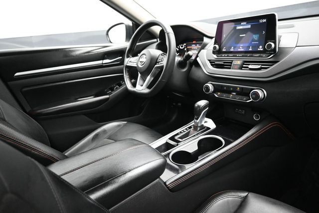 2024 Nissan Altima 2.5 SR Sedan - 23071751 - 17