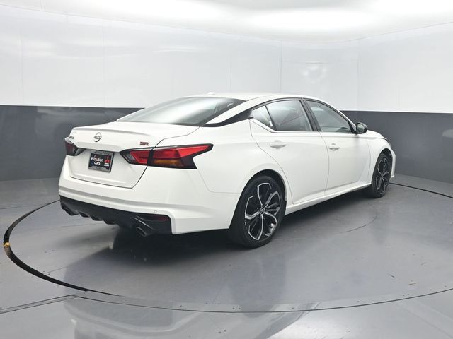 2024 Nissan Altima 2.5 SR Sedan - 23071751 - 31