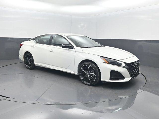 2024 Nissan Altima 2.5 SR Sedan - 23071751 - 33