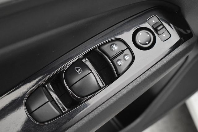 2024 Nissan Altima 2.5 SR Sedan - 22996398 - 11