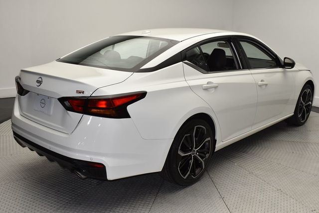 2024 Nissan Altima 2.5 SR Sedan - 22996398 - 4