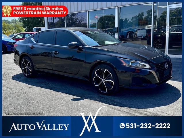 2024 Nissan Altima 2.5 SR Sedan 4D - 22939033 - 0