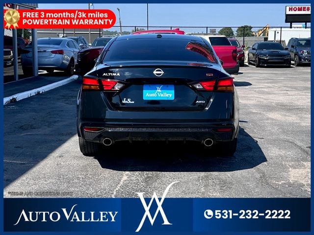 2024 Nissan Altima 2.5 SR Sedan 4D - 22939033 - 5