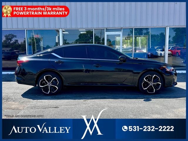 2024 Nissan Altima 2.5 SR Sedan 4D - 22939033 - 7