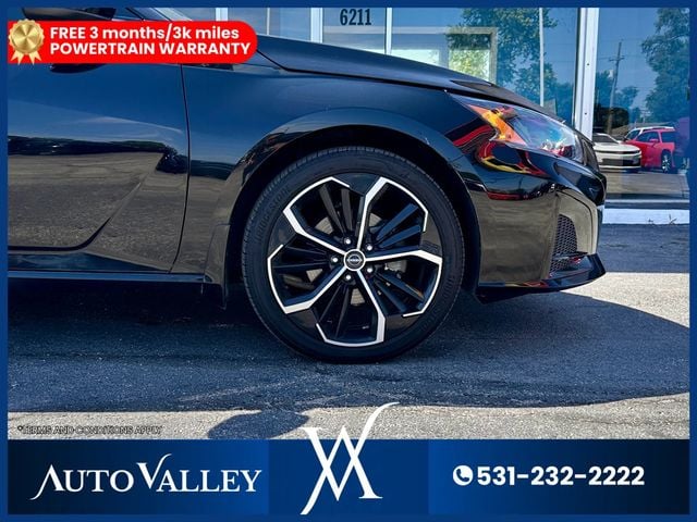 2024 Nissan Altima 2.5 SR Sedan 4D - 22939033 - 8