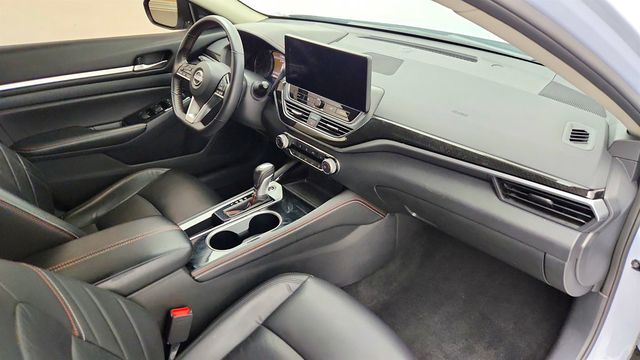 2024 Nissan Altima 2.5 SR Sedan with Premium Package - 23012310 - 25