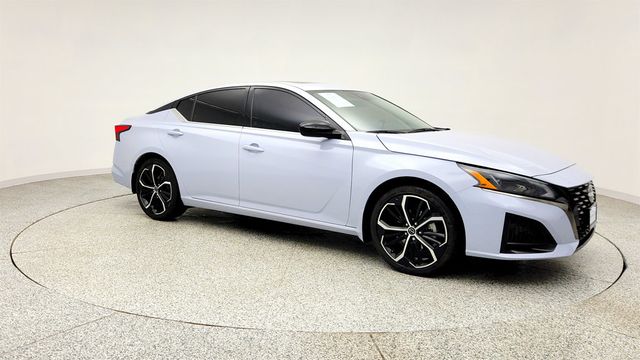 2024 Nissan Altima 2.5 SR Sedan with Premium Package - 23012310 - 2