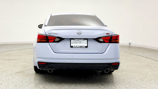 2024 Nissan Altima 2.5 SR Sedan with Premium Package - 23012310 - 5
