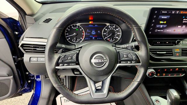 2024 Nissan Altima 2.5 SR Sedan w/ Premium Pkg, Moonroof, Leather & 12.3'' Display - 23091442 - 12