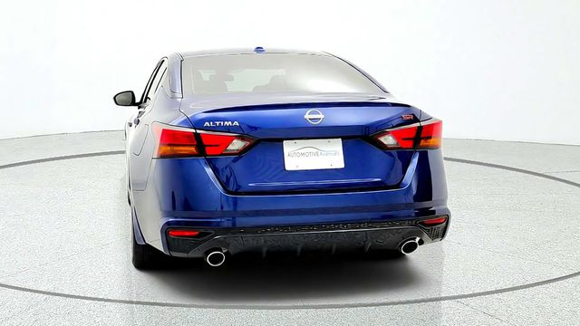 2024 Nissan Altima 2.5 SR Sedan w/ Premium Pkg, Moonroof, Leather & 12.3'' Display - 23091442 - 5