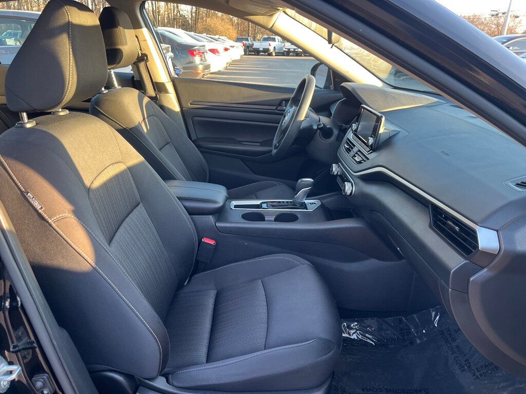 2024 Nissan Altima 2.5 S Sedan - 22984409 - 11