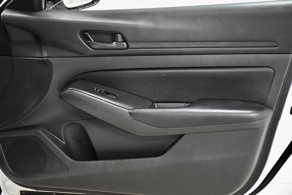 2024 Nissan Altima 2.5 S Sedan - 23090573 - 14