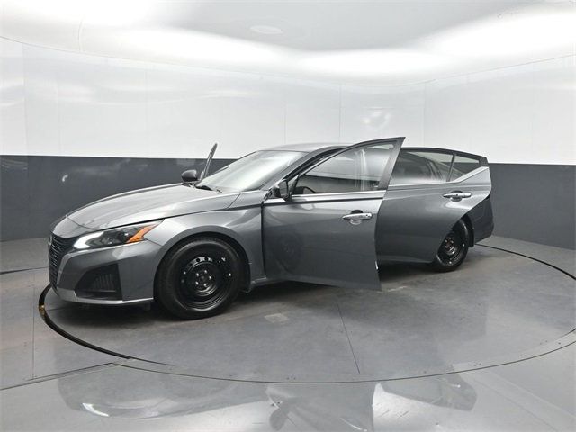 2024 Nissan Altima 2.5 S Sedan - 22974705 - 35