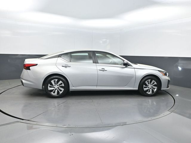 2024 Nissan Altima 2.5 S Sedan - 23011641 - 30