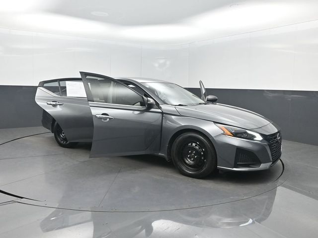 2024 Nissan Altima 2.5 S Sedan - 23016632 - 37