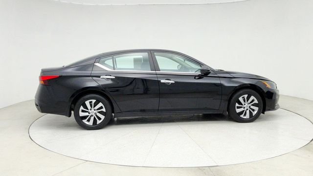 2024 Nissan Altima 2.5 S Sedan - 22947375 - 3