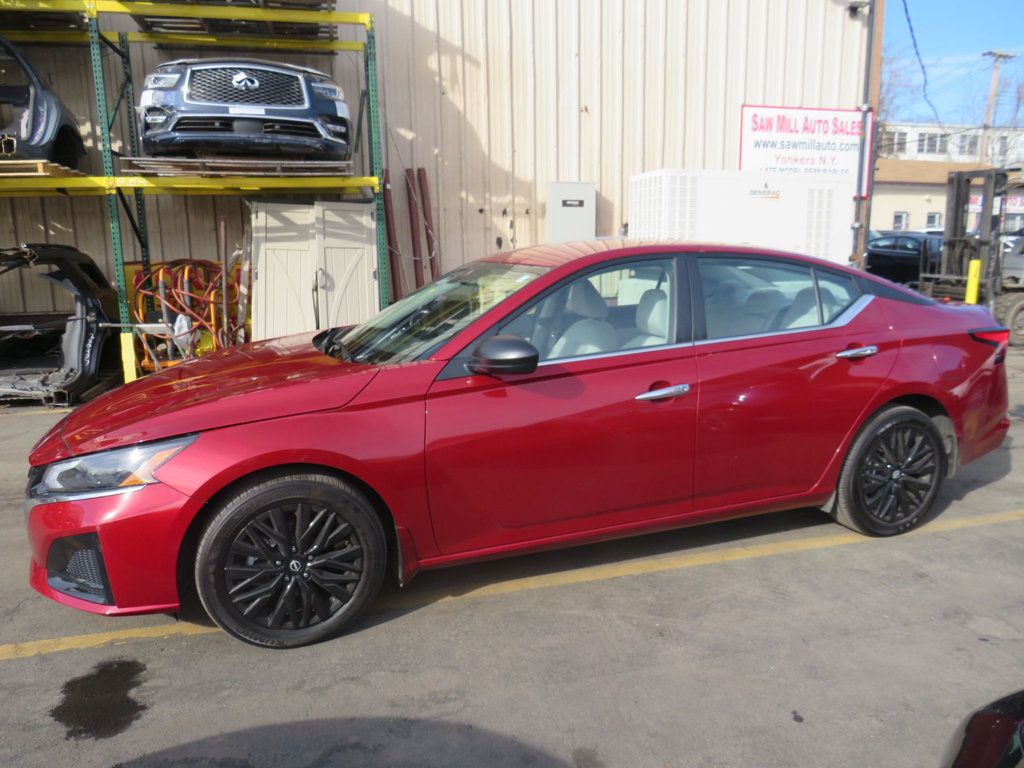 Nissan Altima photo 8