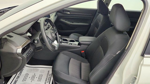 2024 Nissan Altima 2.5 SV AWD Sedan - 23053074 - 17