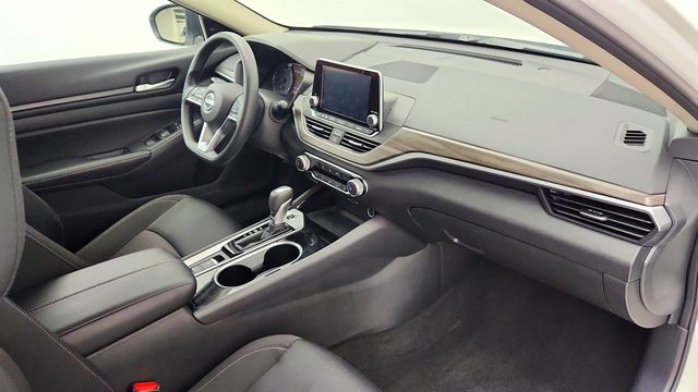 2024 Nissan Altima 2.5 SV AWD Sedan - 23053074 - 22