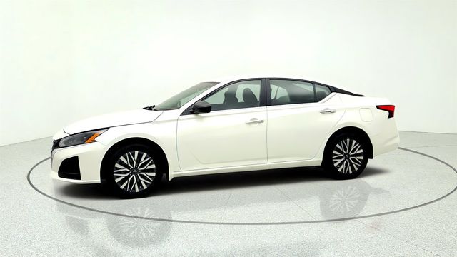 2024 Nissan Altima 2.5 SV AWD Sedan - 23053074 - 7