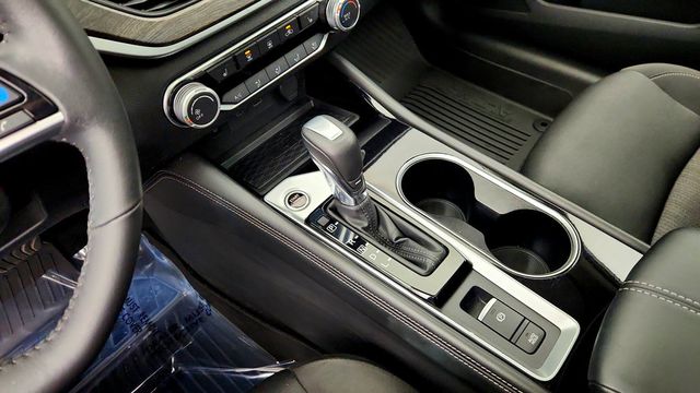 2024 Nissan Altima 2.5 SV AWD Sedan w/ Premium Pkg - 23100920 - 15