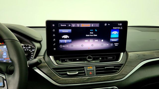 2024 Nissan Altima 2.5 SV AWD Sedan w/ Premium Pkg - 23100920 - 17