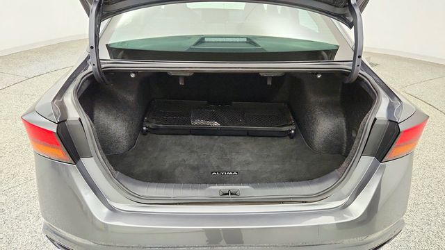 2024 Nissan Altima 2.5 SV AWD Sedan w/ Premium Pkg - 23100920 - 21