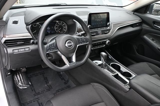 2024 Nissan Altima 2.5 SV Sedan - 23039692 - 7