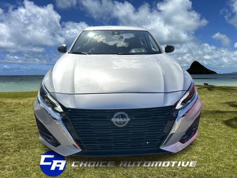 2024 Nissan Altima 2.5 SV Sedan - 22940783 - 10