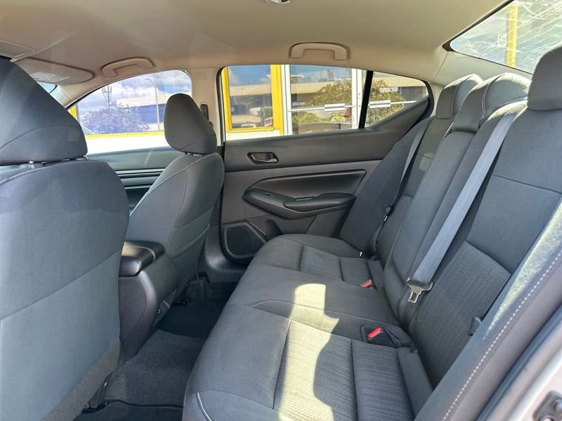 2024 Nissan Altima 2.5 SV Sedan - 22940783 - 14