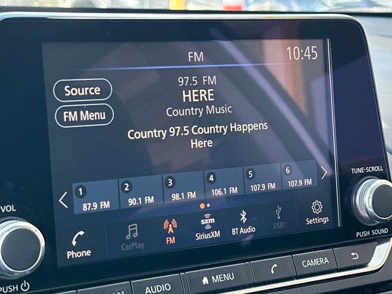 2024 Nissan Altima 2.5 SV Sedan - 22940783 - 16