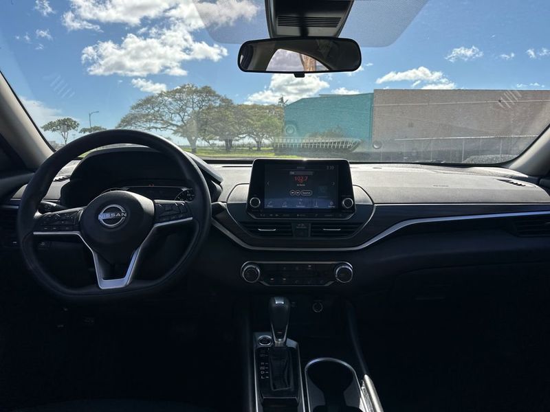 2024 Nissan Altima 2.5 SV Sedan - 23006696 - 13