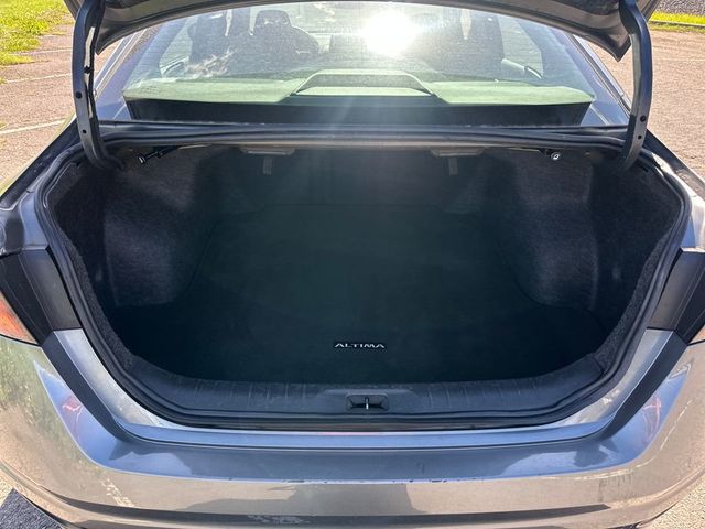 2024 Nissan Altima 2.5 SV Sedan - 23006696 - 19