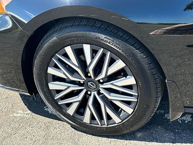 2024 Nissan Altima 2.5 SV Sedan - 23041863 - 11