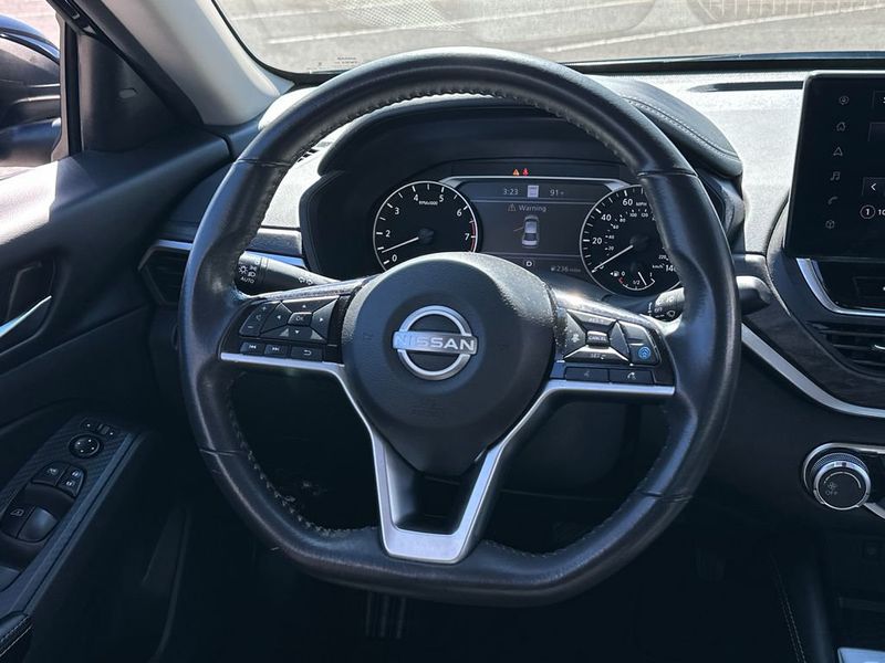 2024 Nissan Altima 2.5 SV Sedan - 23041863 - 17