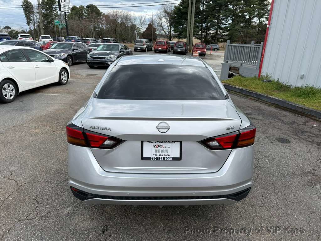2024 Nissan Altima 2.5 SV Sedan - 22991452 - 5