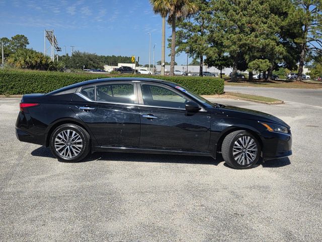 2024 Nissan Altima 2.5 SV Sedan - 23101374 - 30