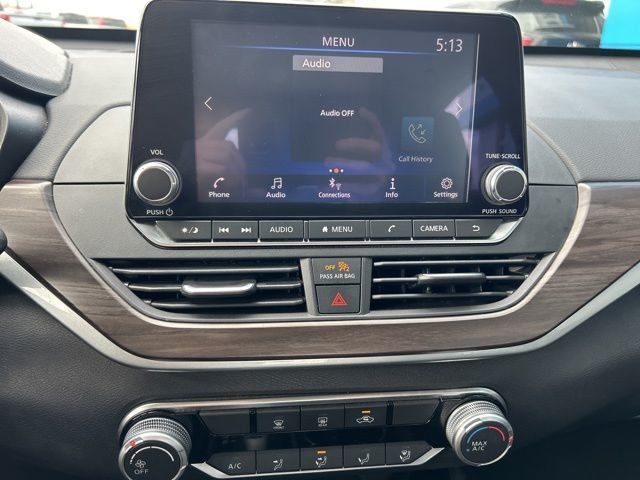 2024 Nissan Altima 2.5 SV Sedan - 22991629 - 11