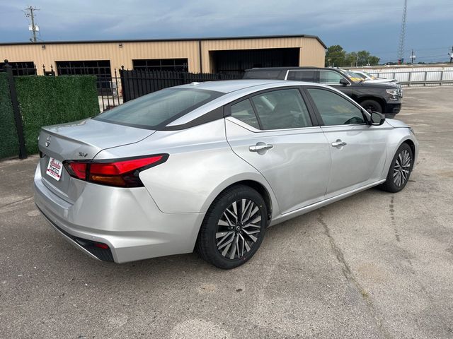 2024 Nissan Altima 2.5 SV Sedan - 23072247 - 3