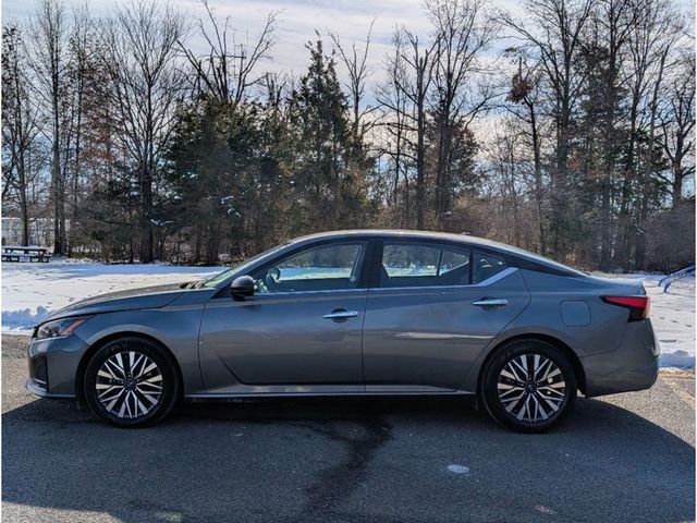 2024 Nissan Altima 2.5 SV Sedan - 22973486 - 3