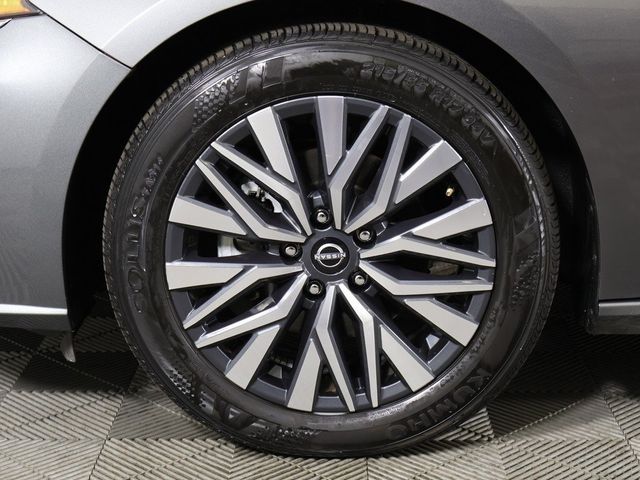 2024 Nissan Altima 2.5 SV Sedan - 22922886 - 17