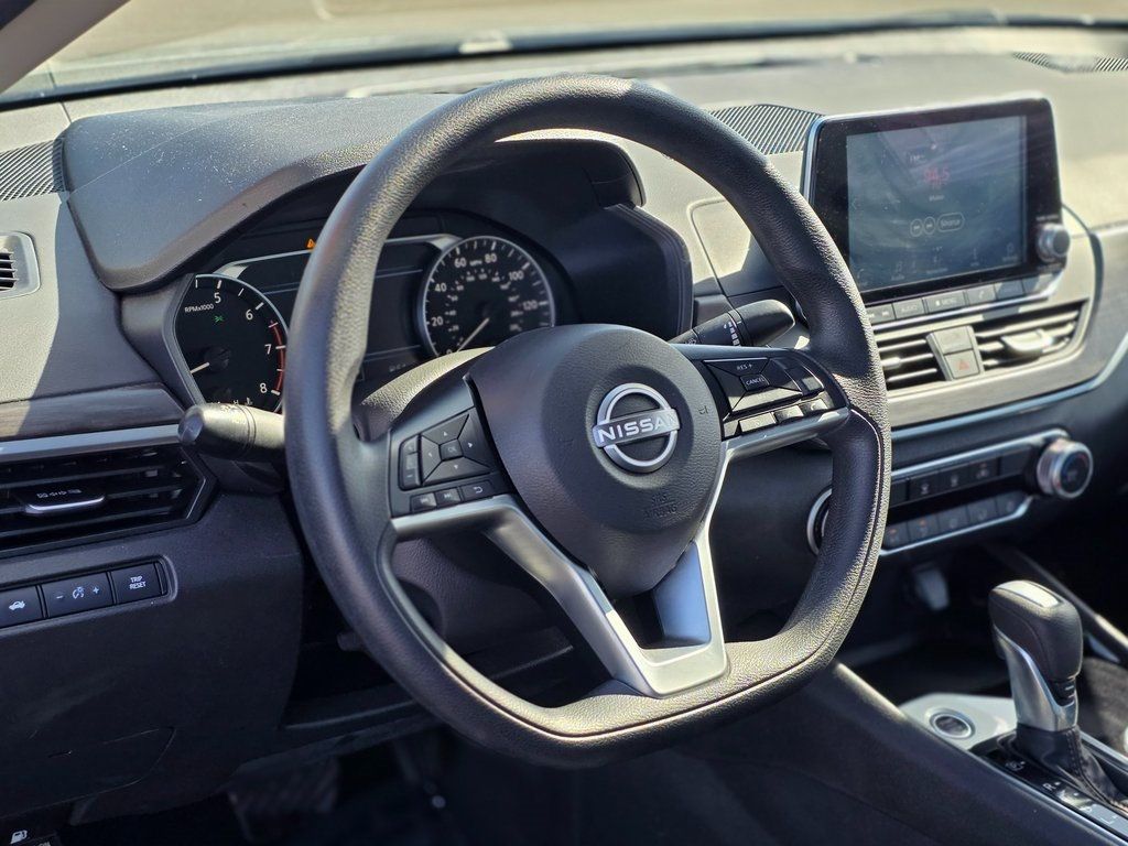 2024 Nissan Altima 2.5 SV Sedan - 22979154 - 10