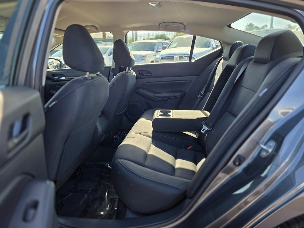 2024 Nissan Altima 2.5 SV Sedan - 22979154 - 13